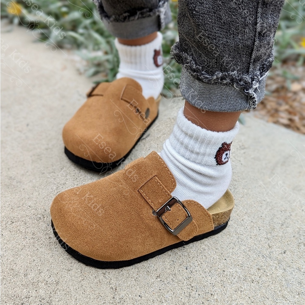 Boutique Camel Clog
